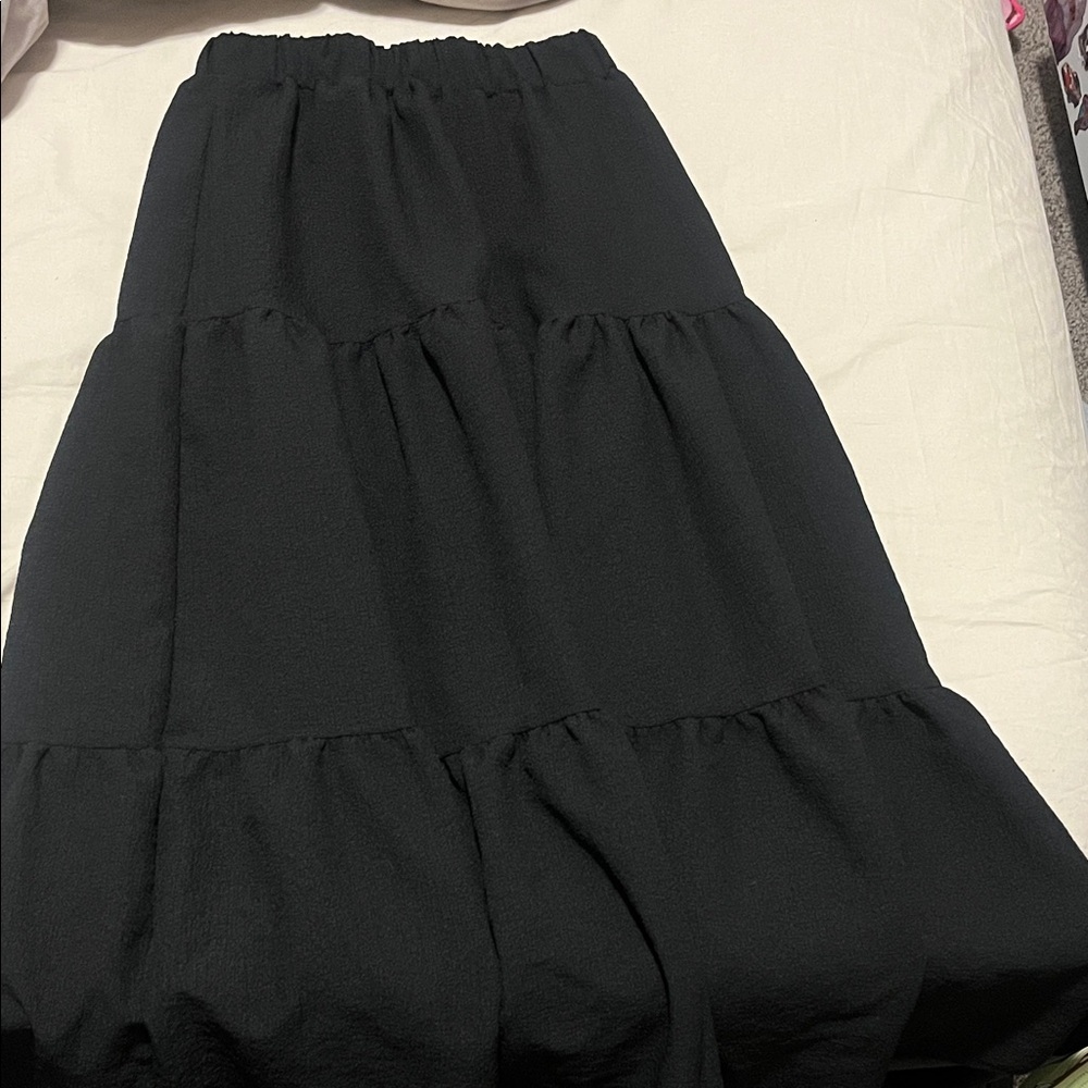 SHEIN Black A-Line Tiered Skirt